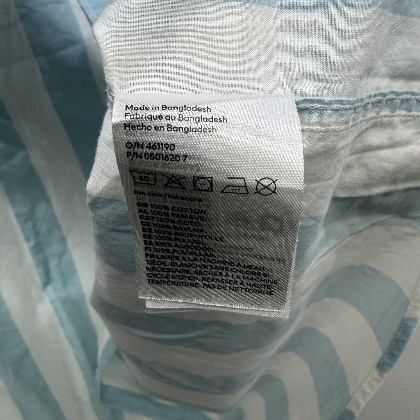 H&M Mens Button-Down Shirt Blue and White Striped Cotton Regular Fit Size M