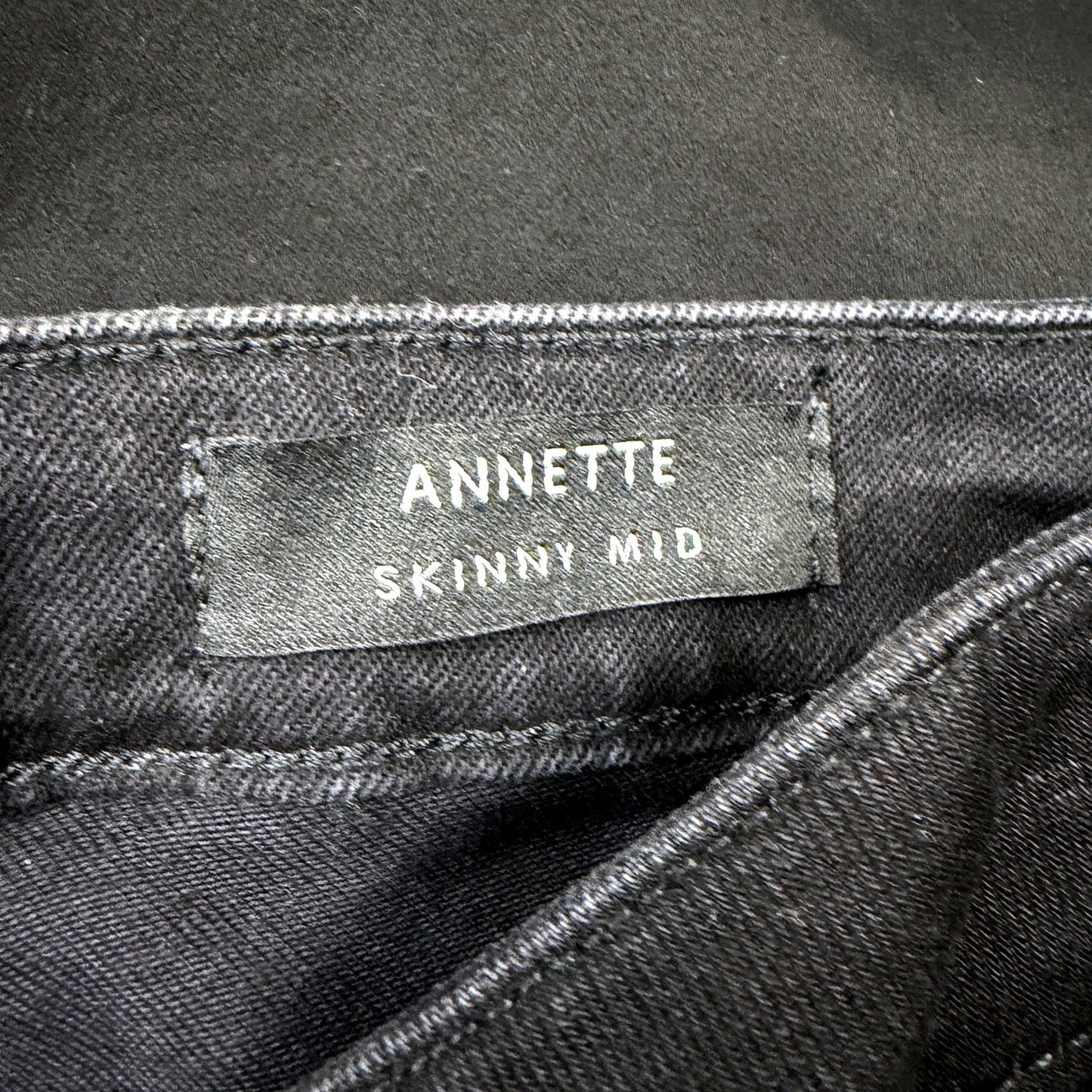Guess Womens Black Skinny Jeans - Cotton Stretch Denim Size 30 NEW