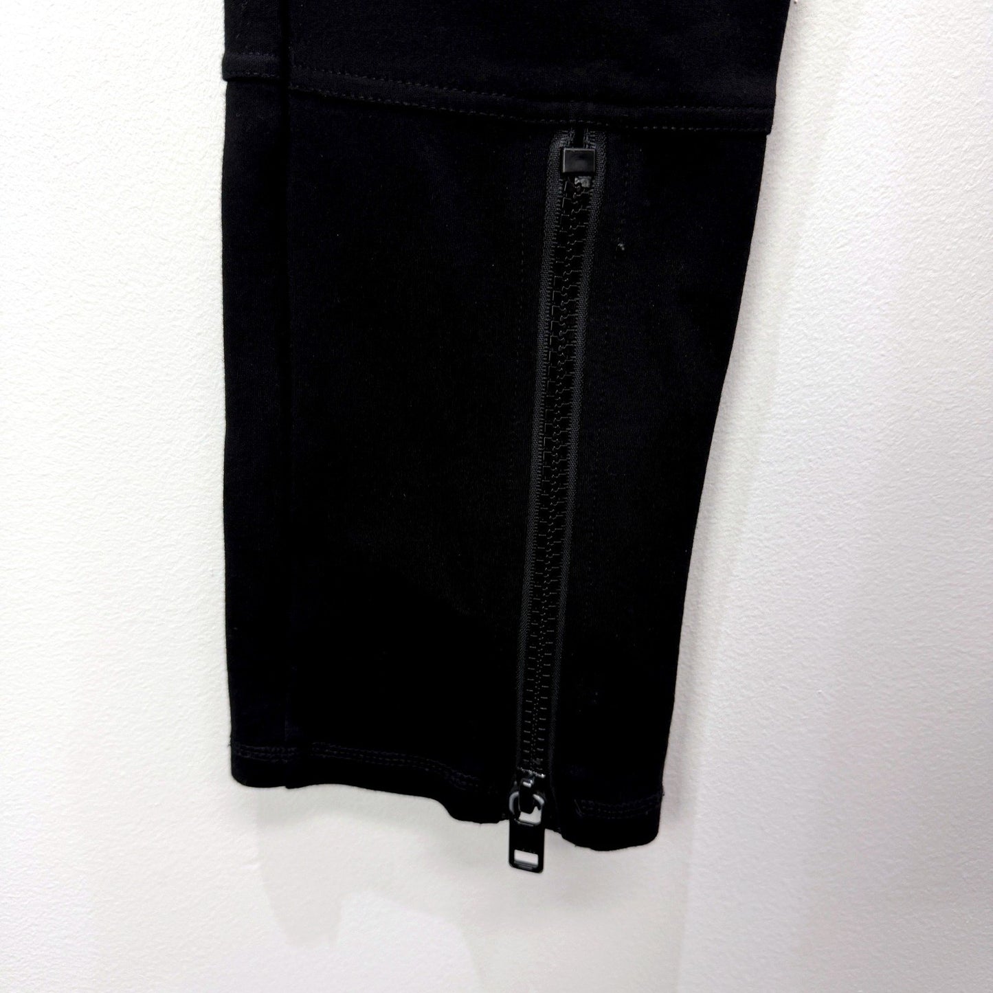 Diesel Womens Black Skinny Stretch Pants Rayon Viscose Nylon Size 26
