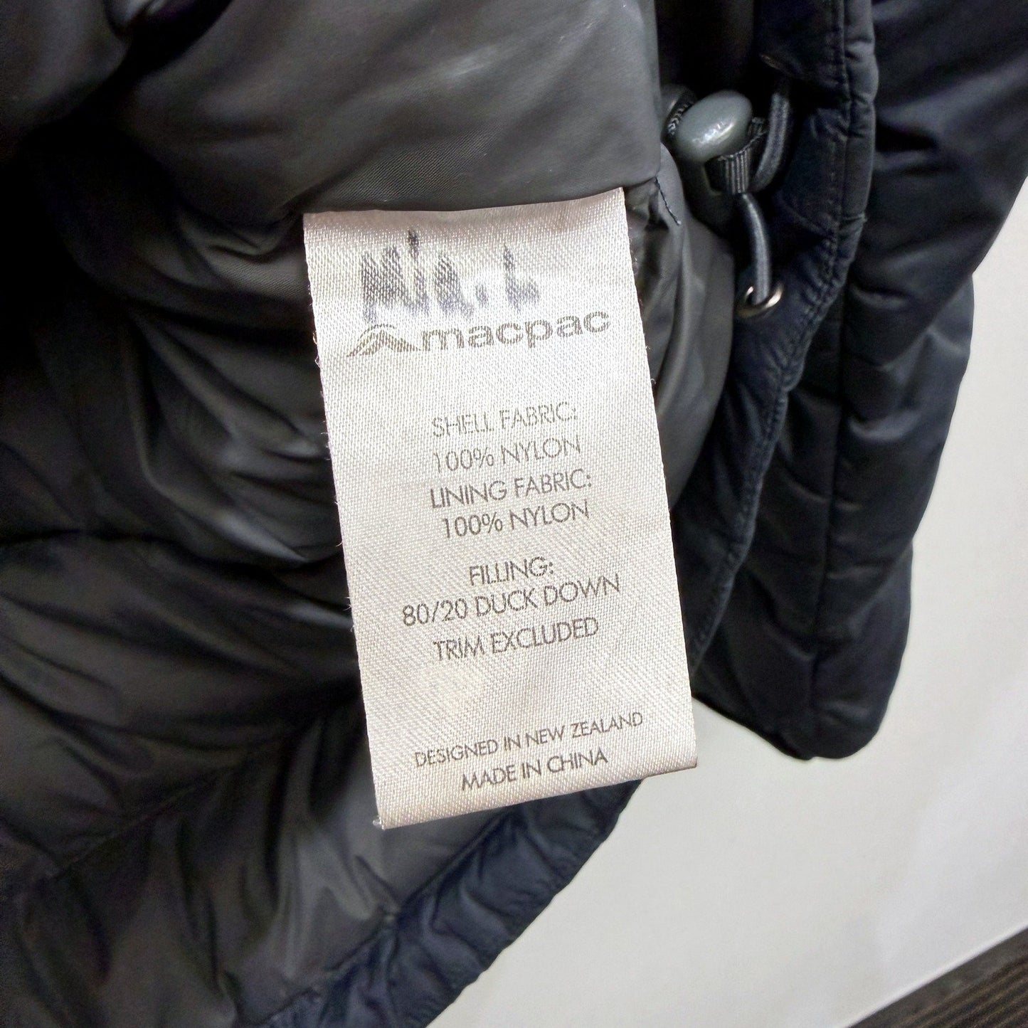 Macpac Womens Puffer Jacket Black Warm Insulated Outdoor Winter Size 10