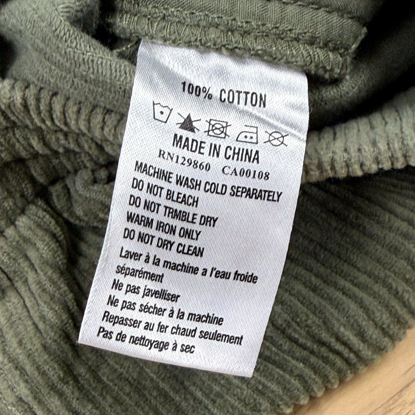Rhythm Mens Olive Green Corduroy Shorts in Size 30 NEW