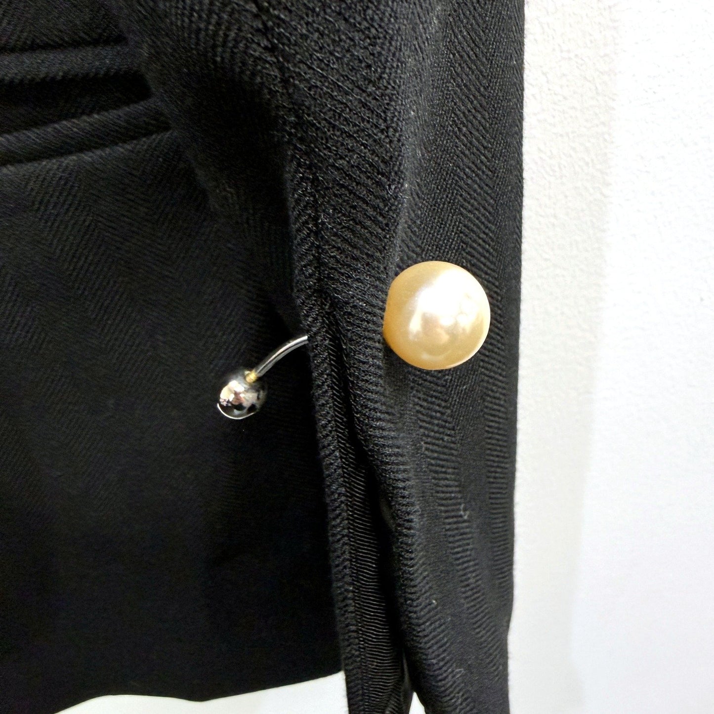 M.J. Womens Black Blazer with Pearl Button Closure, Size S