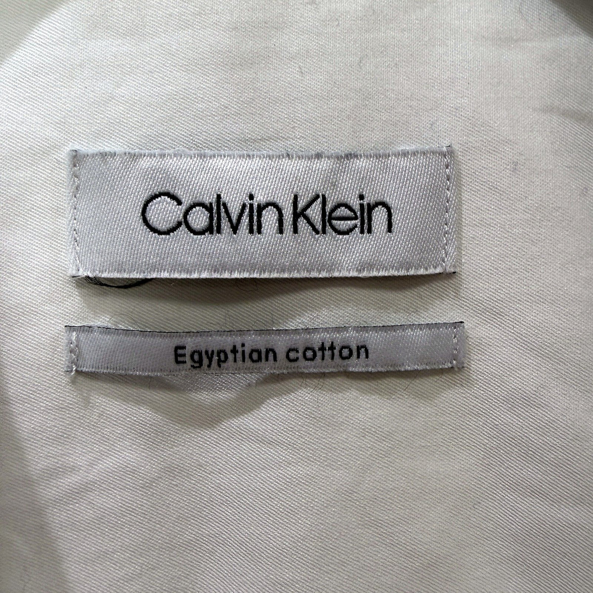 Calvin Klein Mens Button-Down Shirt in Bright White Cotton, Size 44