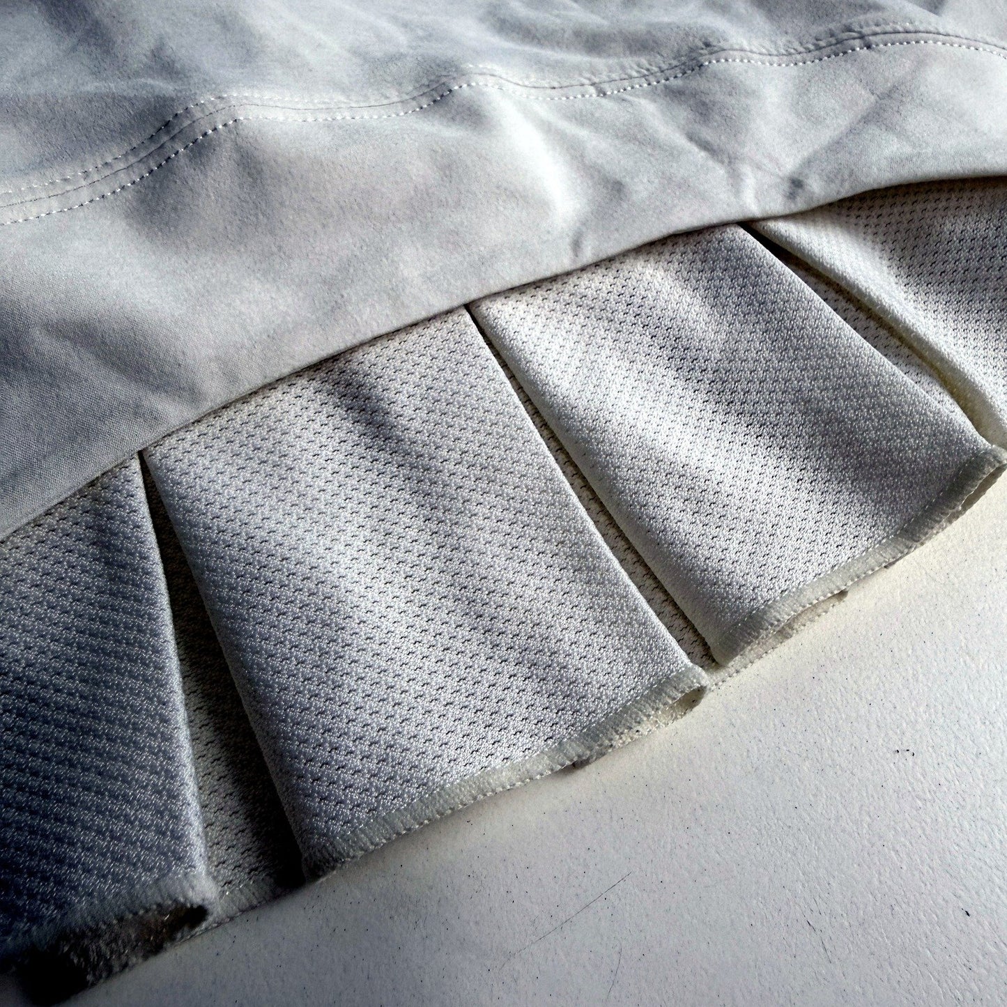 Nike Womens White Pleated Tennis Skort with Moisture Wicking, Size L