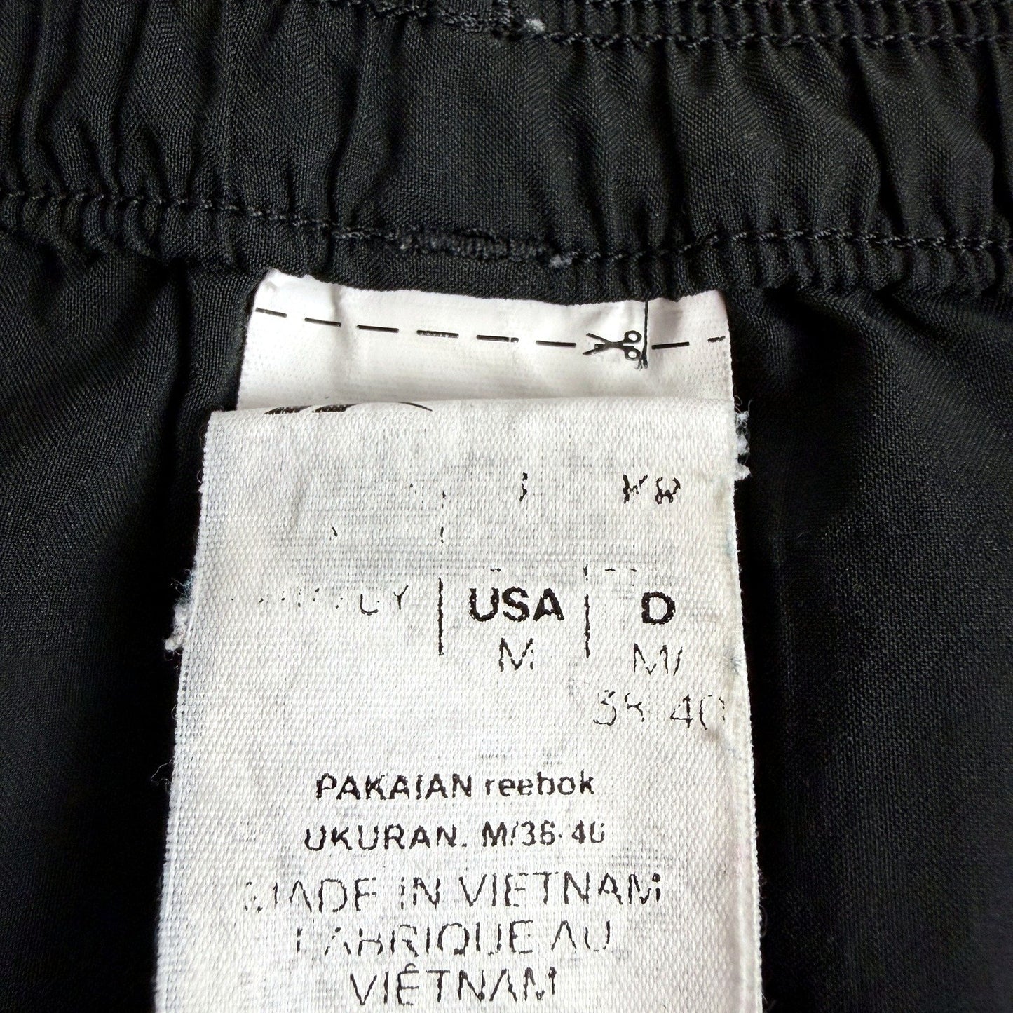 Reebok Womens Athletic Shorts Black Polyester Size M Ukuran M/35-40