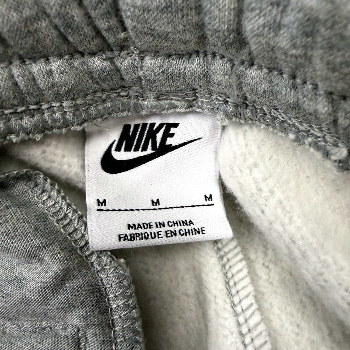 Nike Mens Gray Sweatpants - Comfortable Athletic Joggers Size M