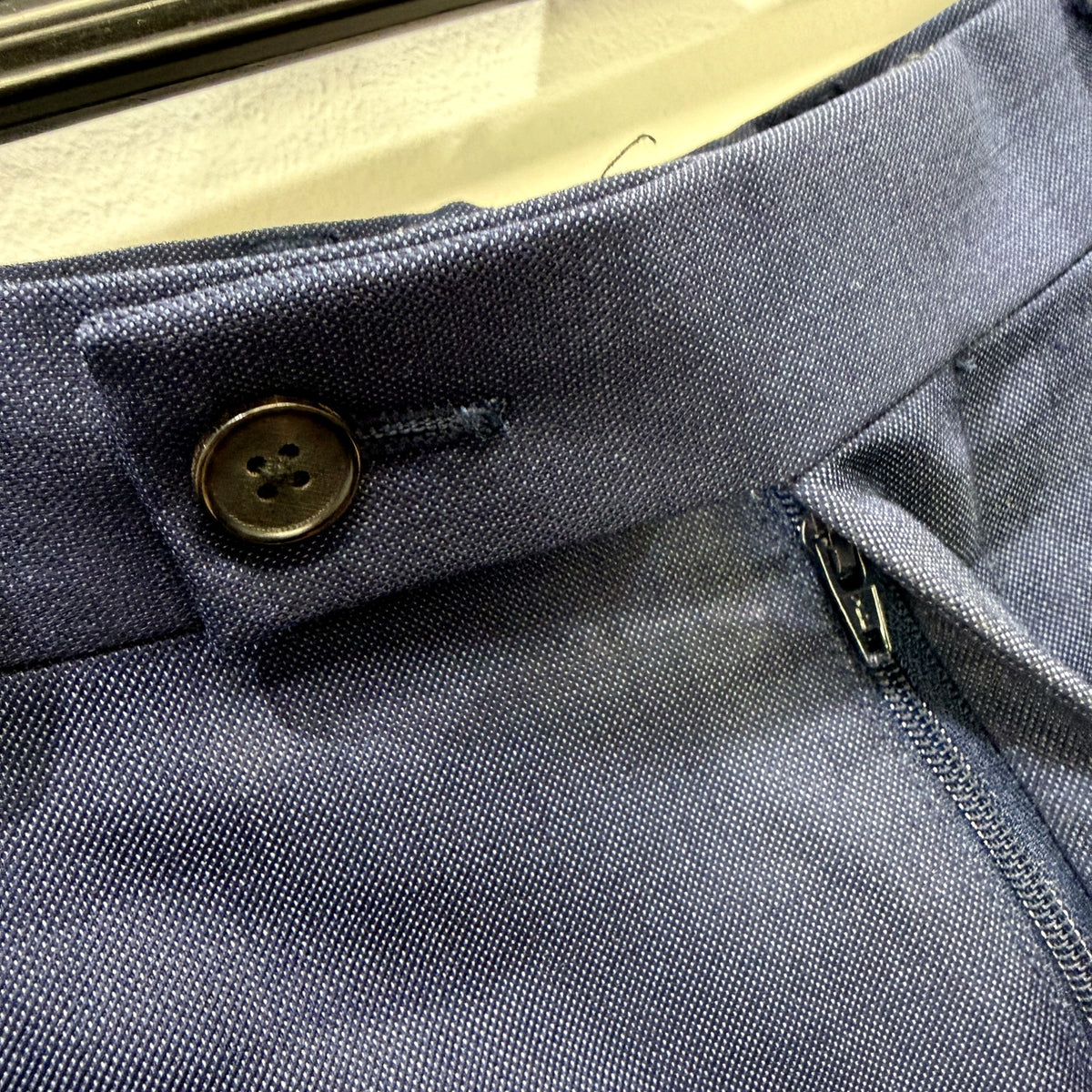 Calvin Klein Mens Slim Fit Navy Blue Dress Pants, Size 84 REG