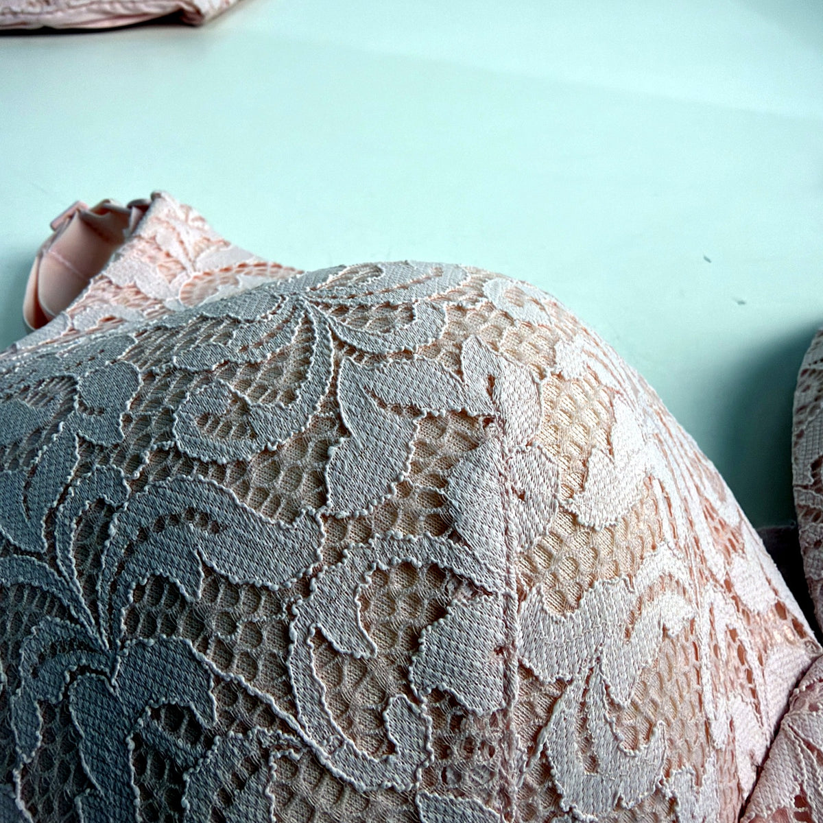Bonds Womens Lace Contour Maternity Wirefree Bra Blush Pink Size 12DD NEW
