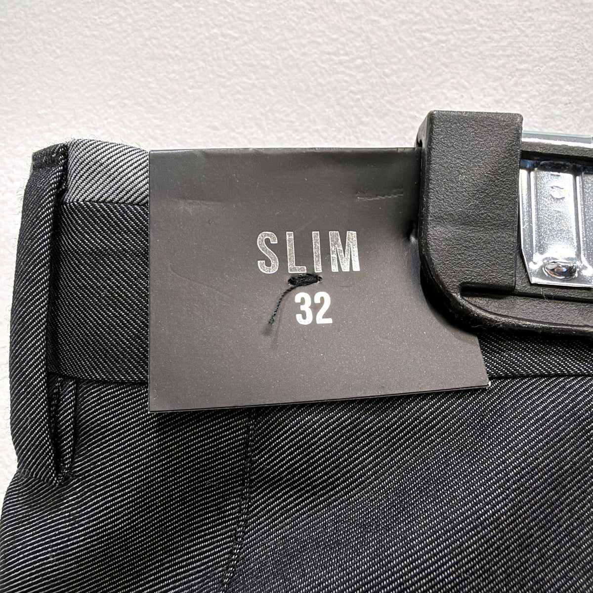Connor Mens Slim Dress Pants Charcoal Flat Front Size 32 NEW
