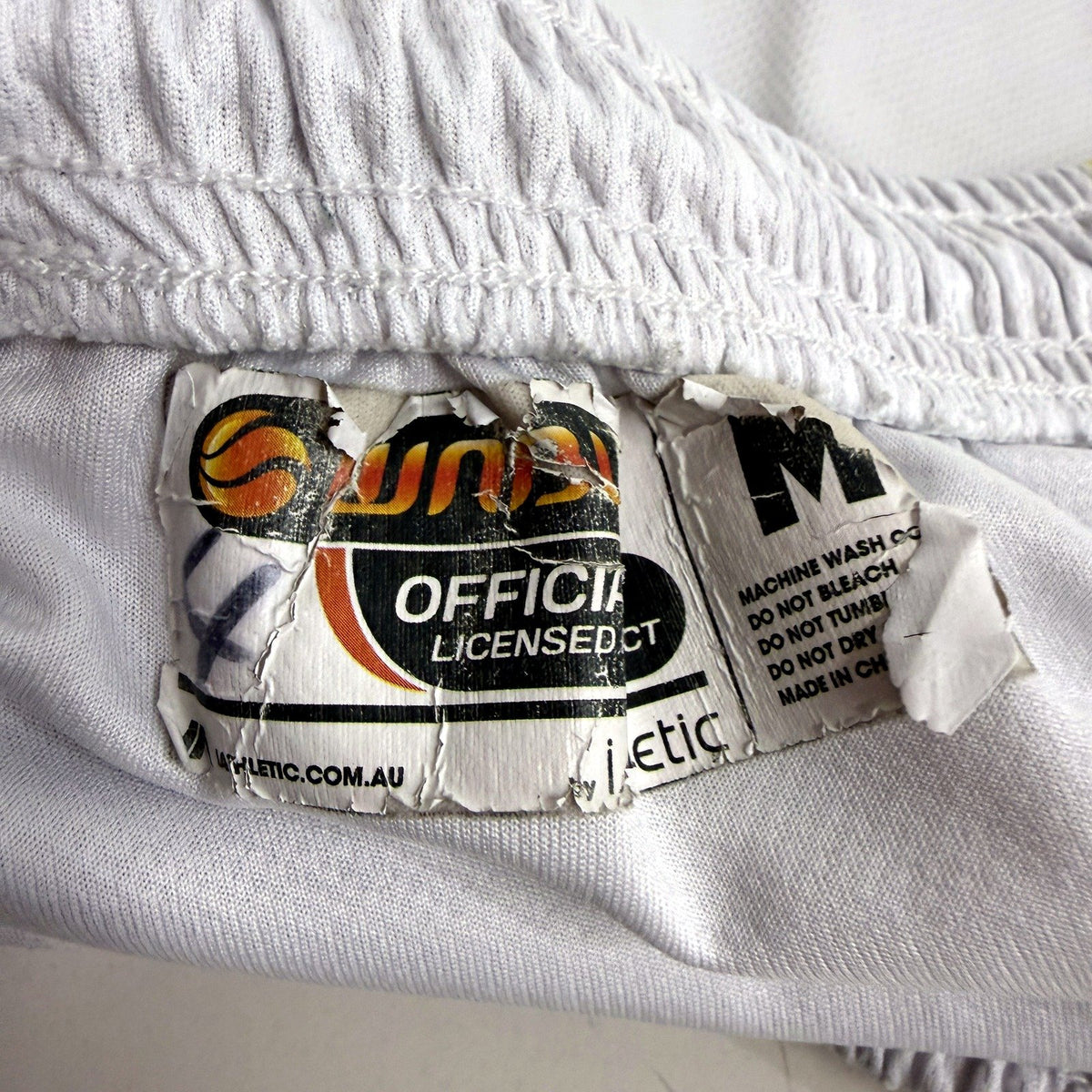 AND1 Mens White Athletic Shorts Mesh Basketball Style Size M