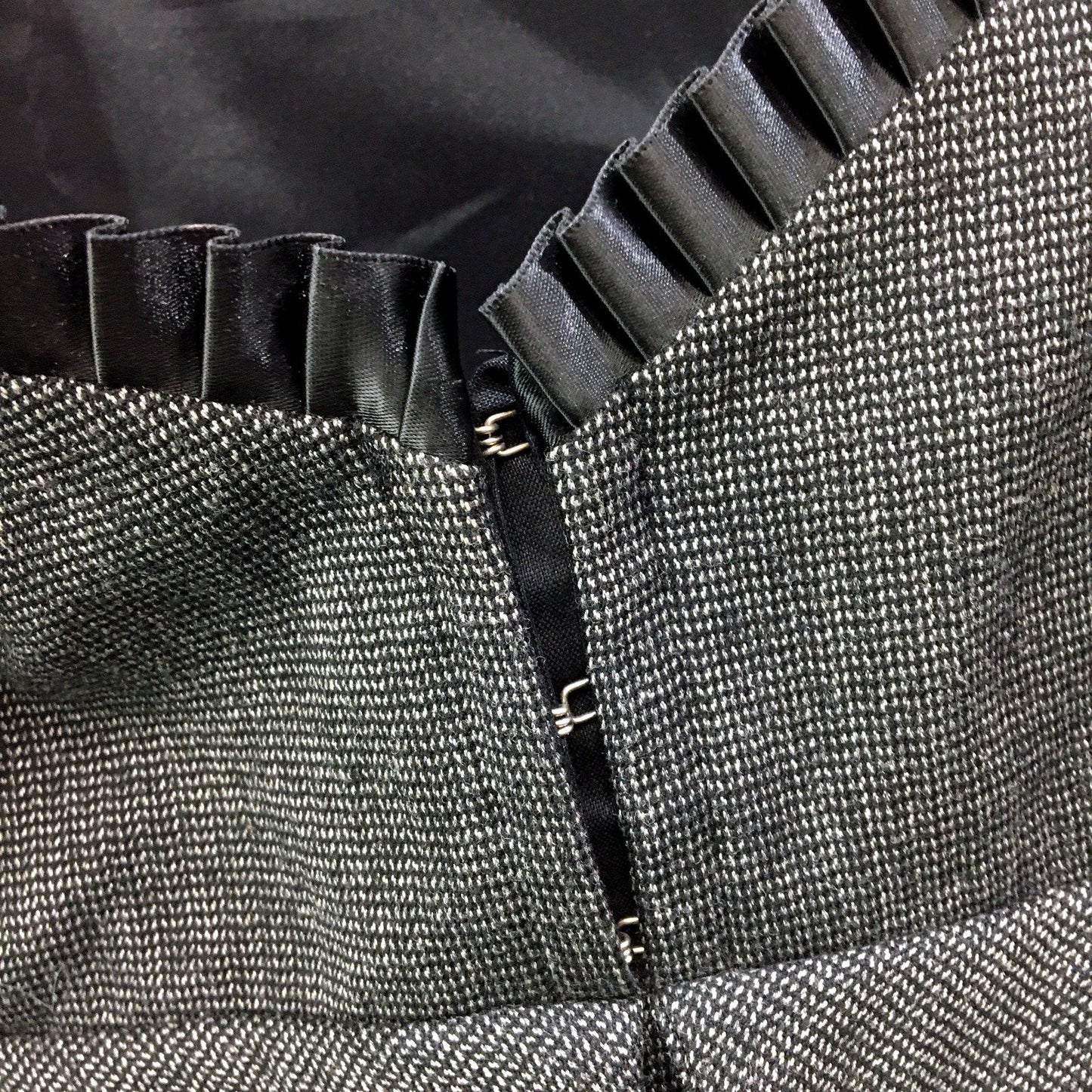 Review Womens Sleeveless Black Dress in Size 14