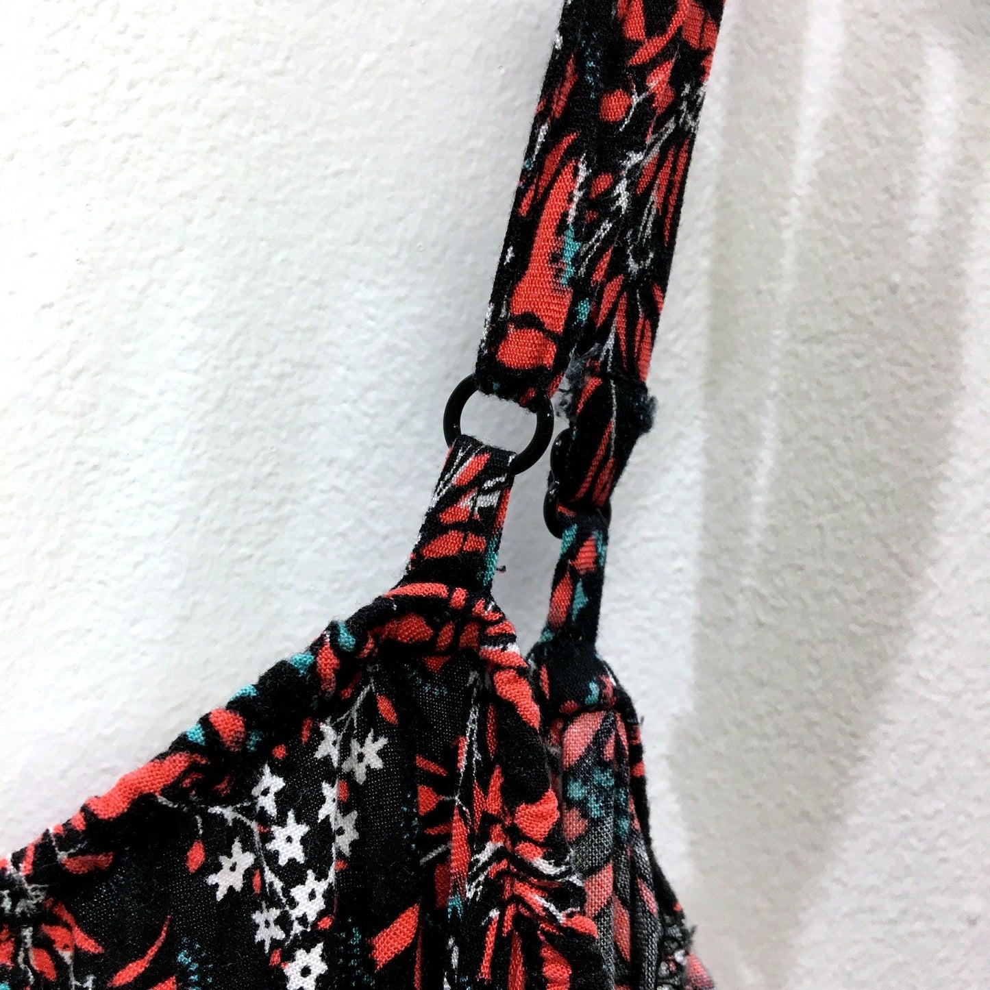 City Chic Womens Cold Shoulder Floral Plus Size Dress in Multi Color & Size XL