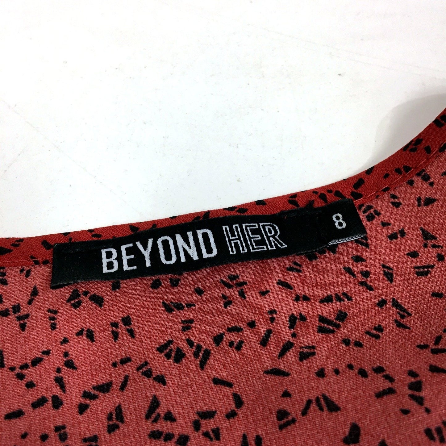 Beyond Womens 2-Piece Outfit Cropped Top High Waisted Skirt Red Sz 8 NEW
