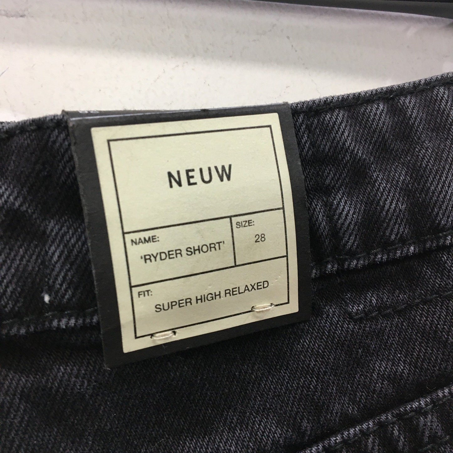 Neuw Ryder High Rise Relaxed Fit Denim Shorts Black Distressed Hem Size 28 NEW