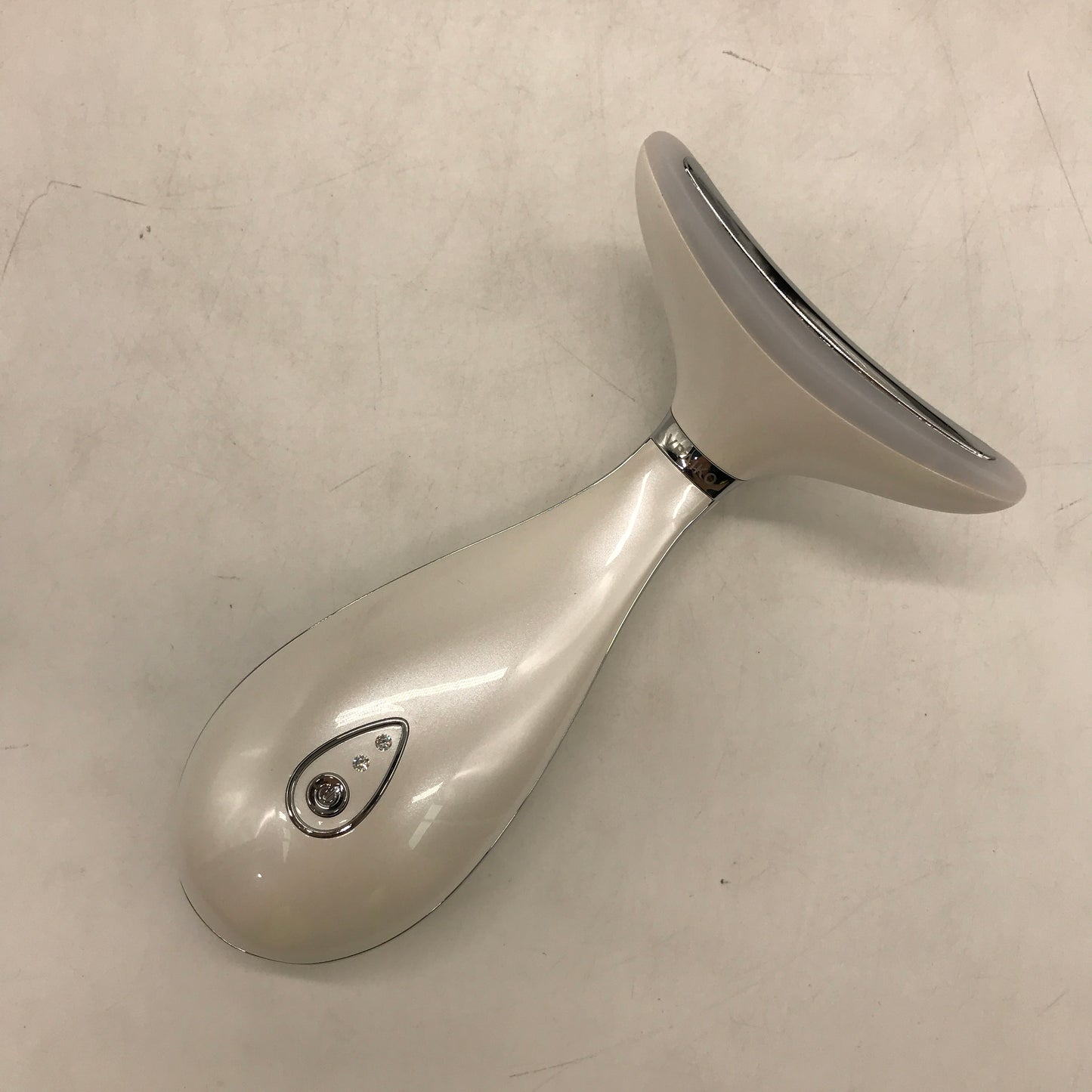 VRAIKO Lily Neck & Face Massager Sculpting Tool Vibrating Skin Rejuvination