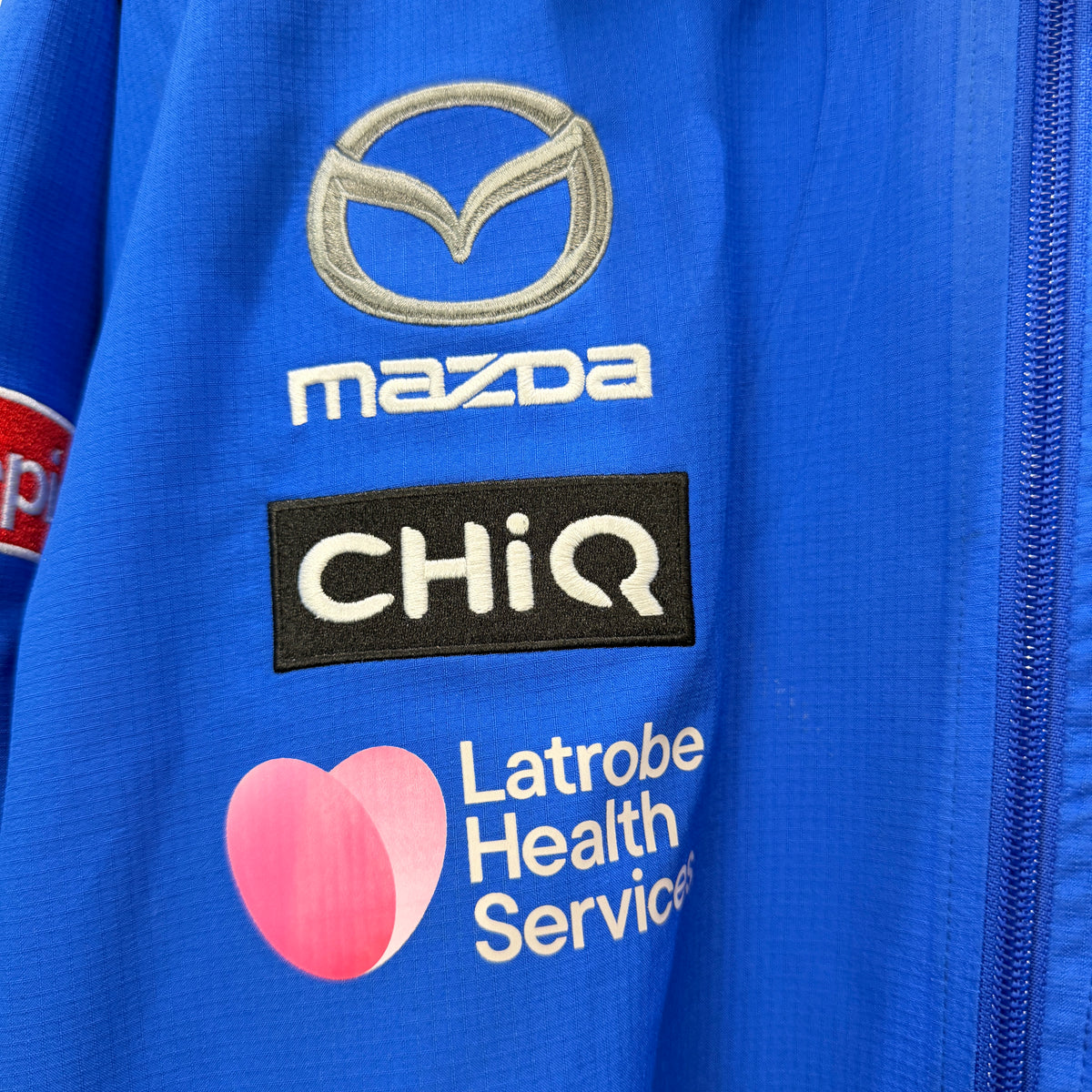 AFL North Melbourne Kangaroos Zip Up Jacket Size Large– Vinnies Recent Donation