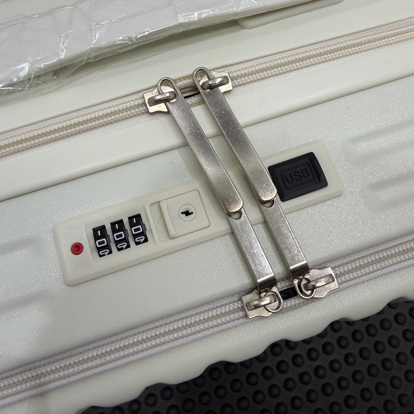 Frafuo Unisex Carry-Ons Carry-On Suitcase Hardshell Spinner Luggage with DEMO