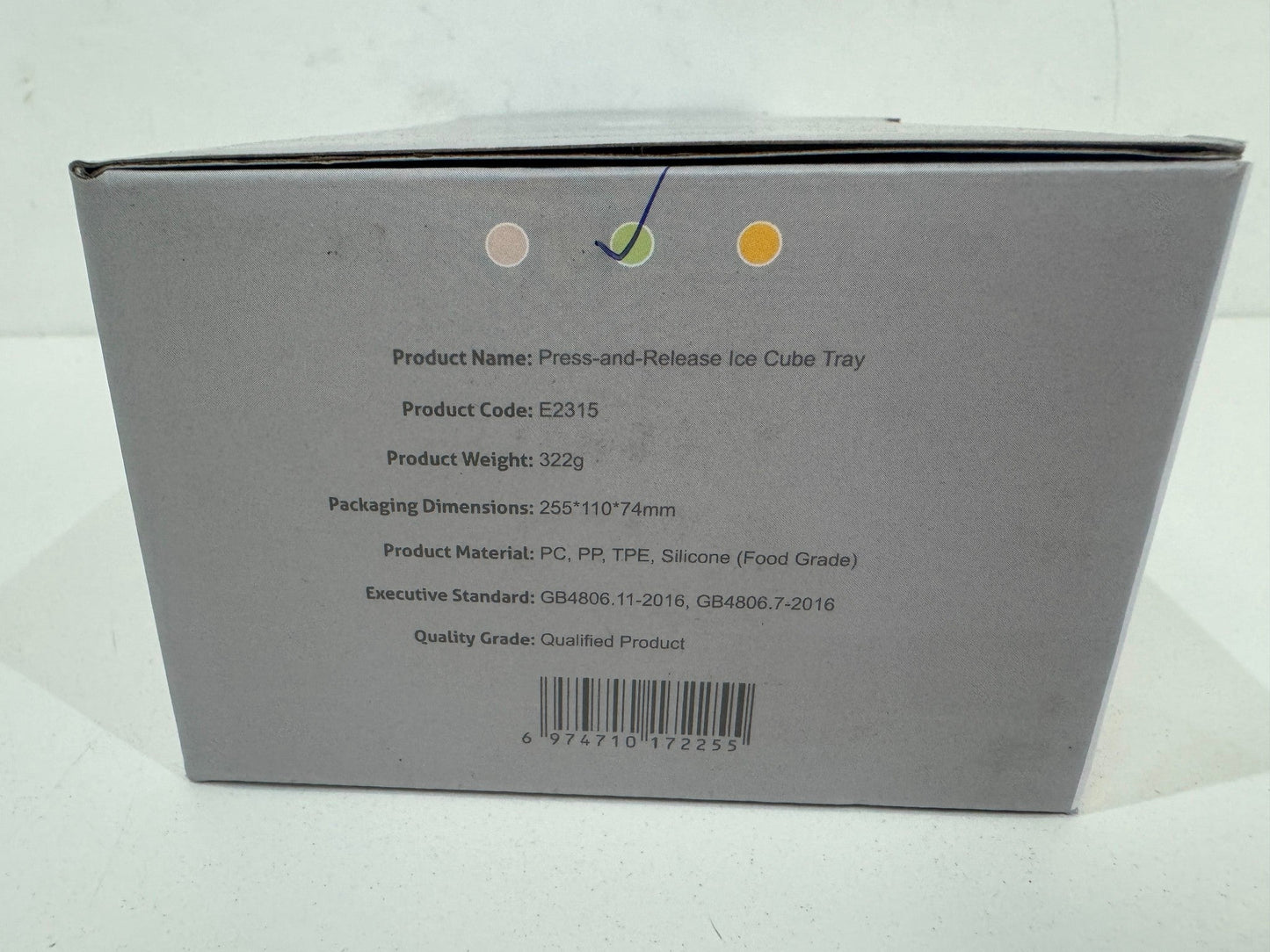 Ybg Press And Release No Touch Easy Release Ice Cube Tray Green NEW