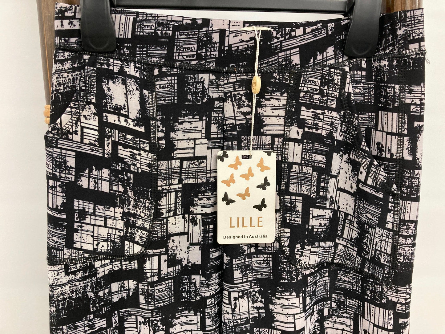 Lille Fleece Lined Geo-Patterned Fitted Leggings Black Ladies Sz M NEW