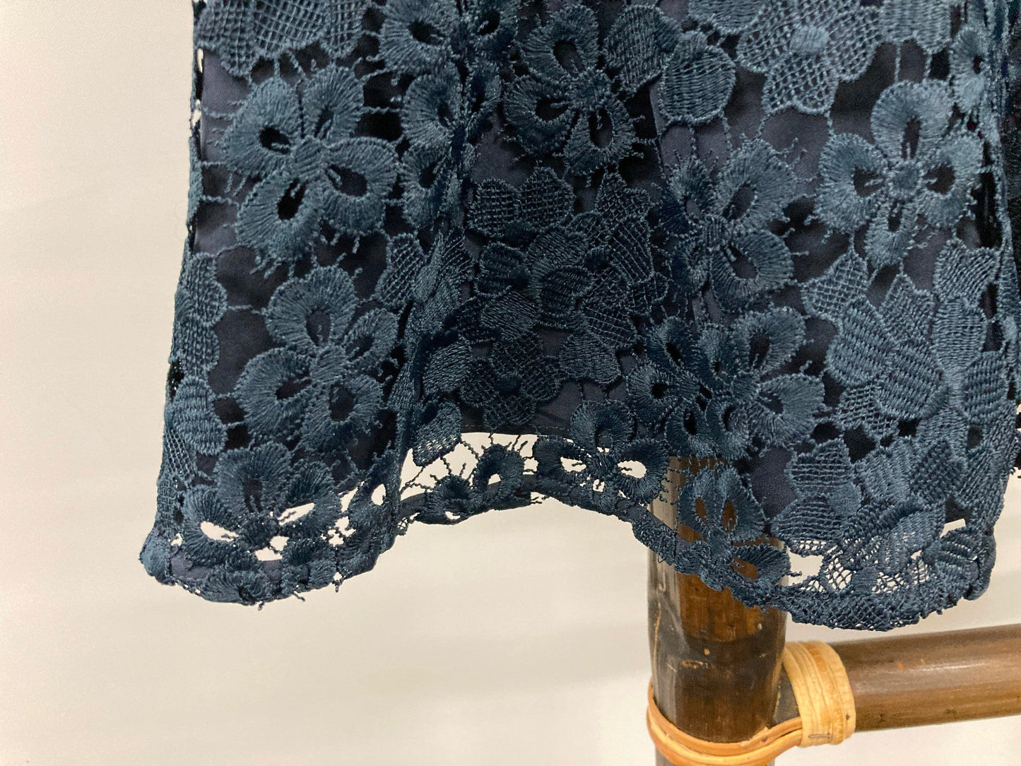 Keepsake Floral Lace-Pattern Strappy Dress Navy Ladies Sz M