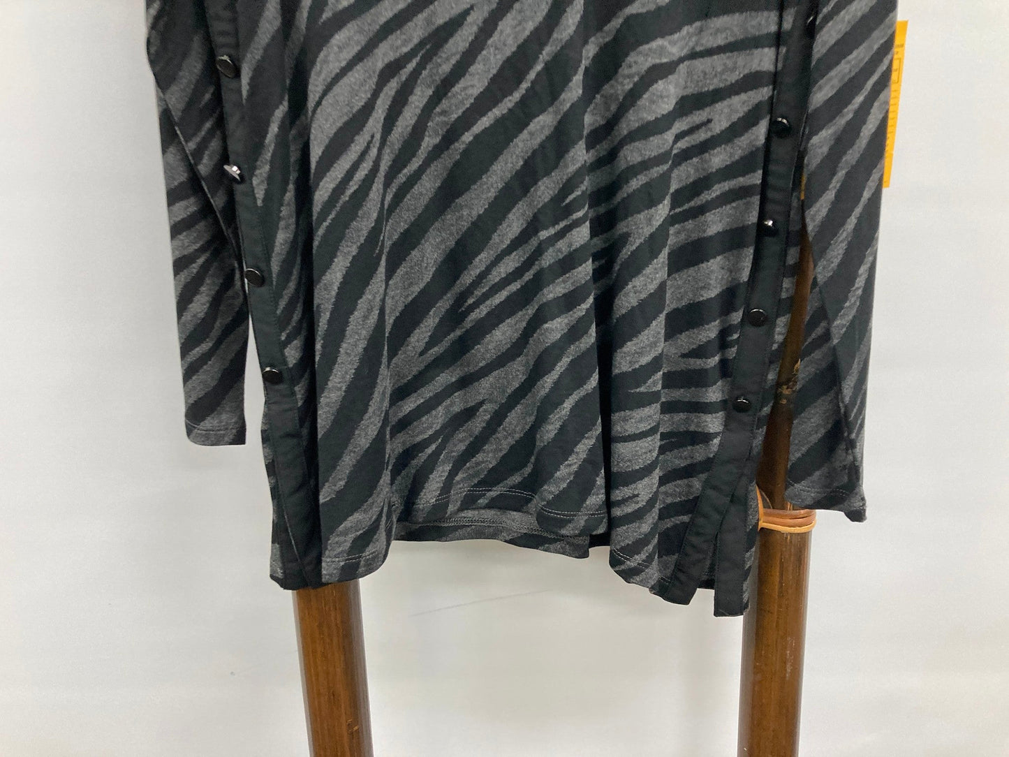 Pingpong Long Sleeve, V-Neck Button Side Charcoal Top Ladies Sz 10 NEW