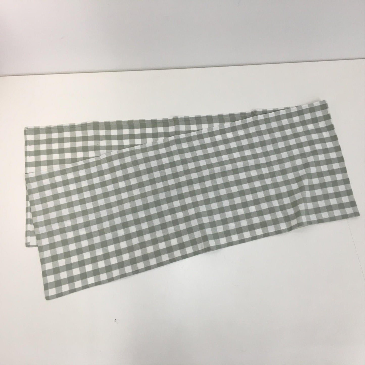 4 Piece Napkin Set Gingham Green Design Table Runner And Napkins NEW