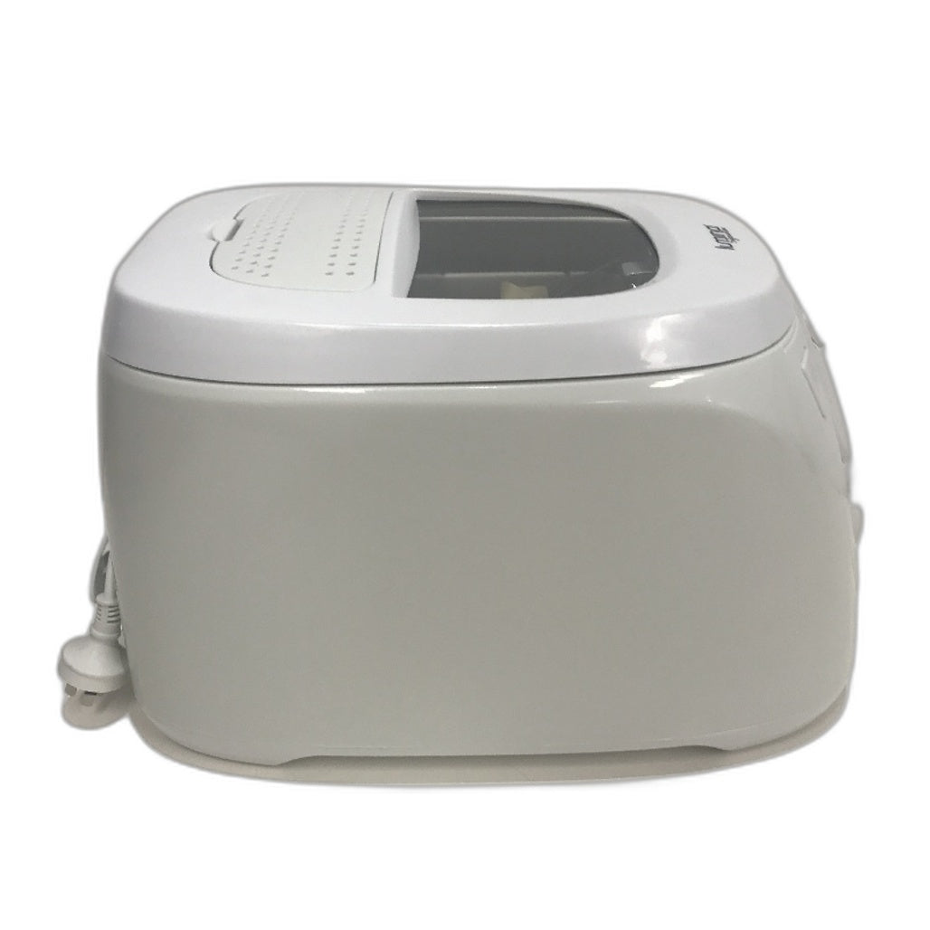 Lumina Signature 3L Max 30 Minute Non Stick Coating Deep Fryer in White DEMO