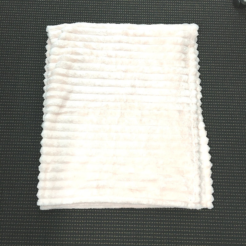Bedsure Lightweight Fluffy Super Soft Light Pink Throw Rug Blanket NEW