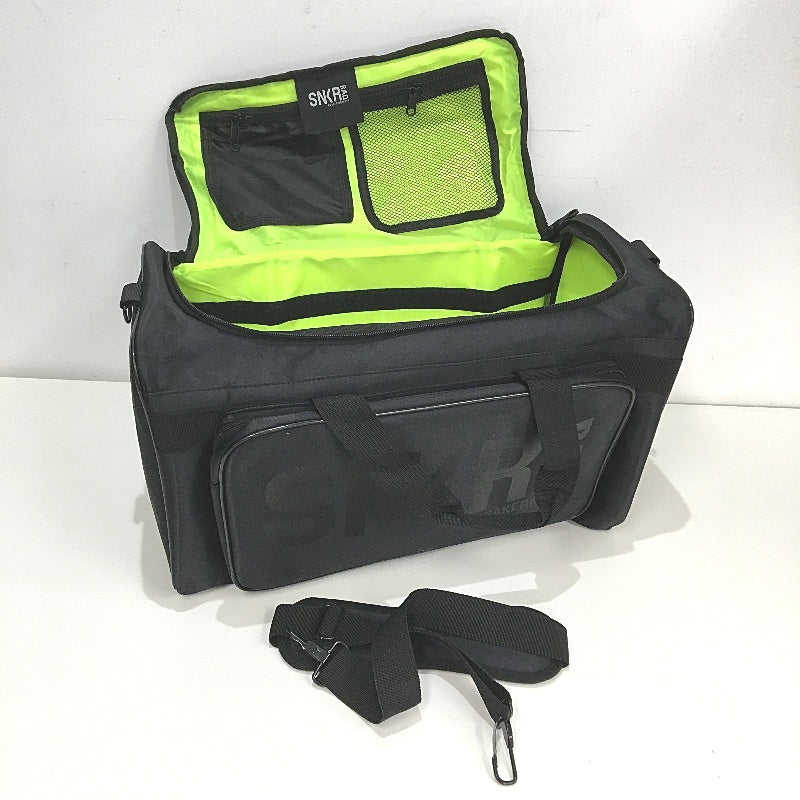 SNKR By Sneakermyth Gym & Sports Sprots Duffle With Adjustable Shoe Dividers NEW