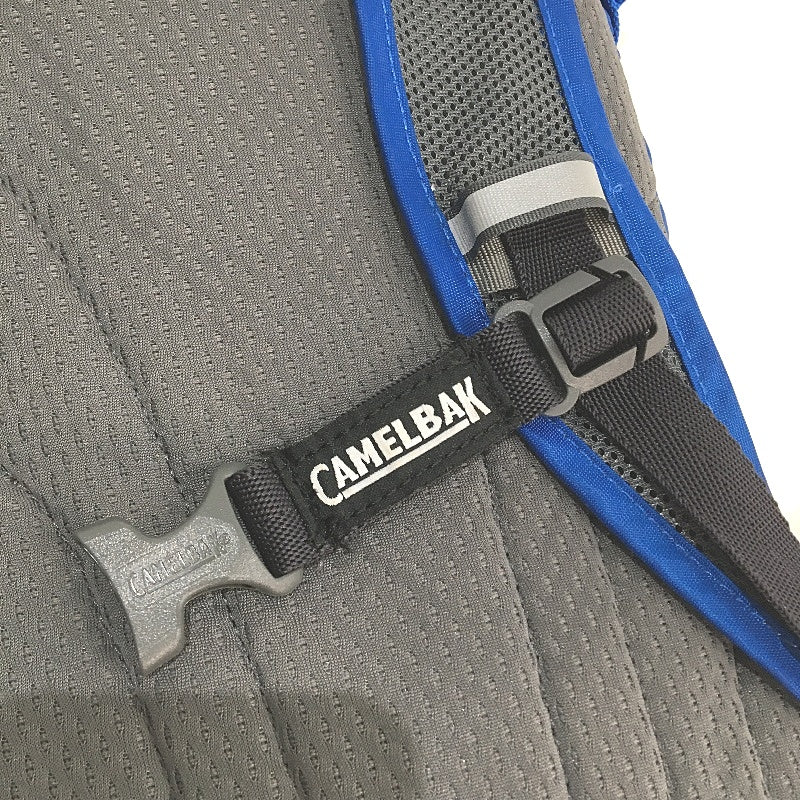 Camelbak Youth Unisex Mini Mule Cycling  Blue & White Backpack NEW