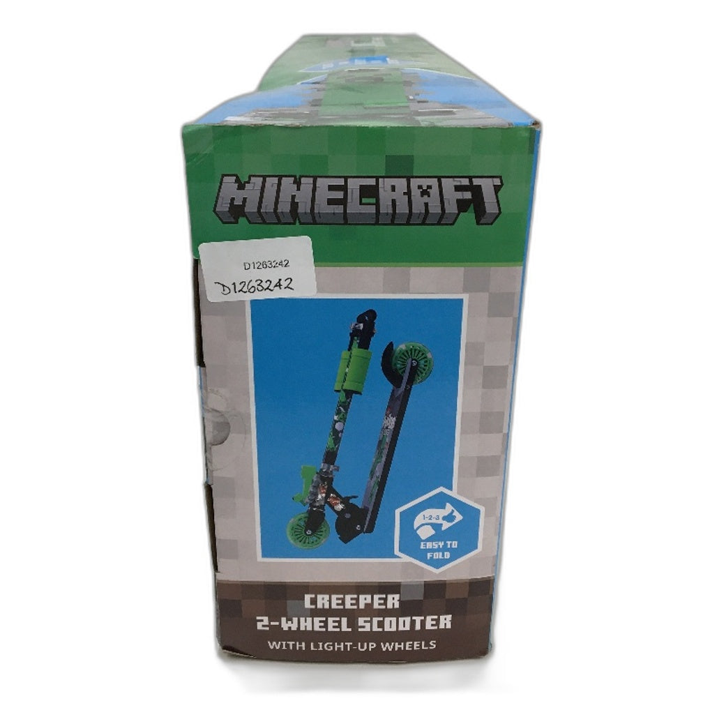 Minecraft Creeper Themed Kids Scooter 2-Wheel Light Up Foldable Toy
