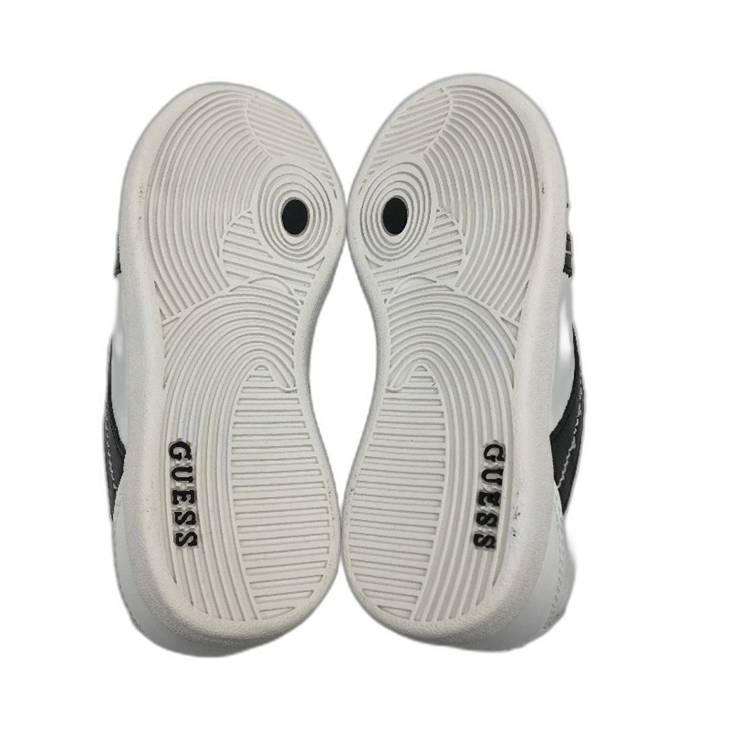 Guess Leather White & Black Stripe Sneaker Shoe Youth Kids Sze US 3 EUR 35 NEW