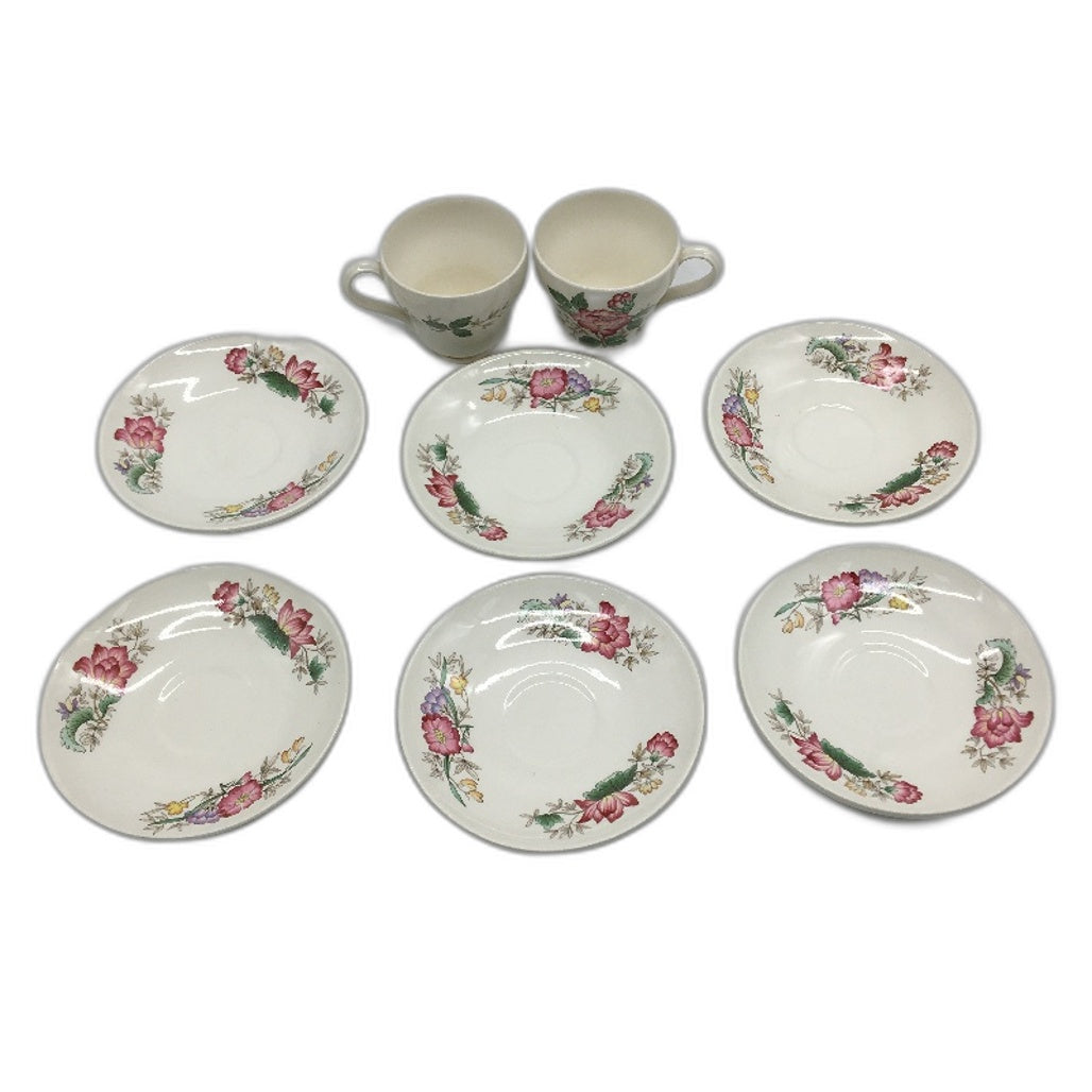 Vintage 8 Piece Wedgwood Barlaston English Floral 6 Dish & 2 Mini Cup Set