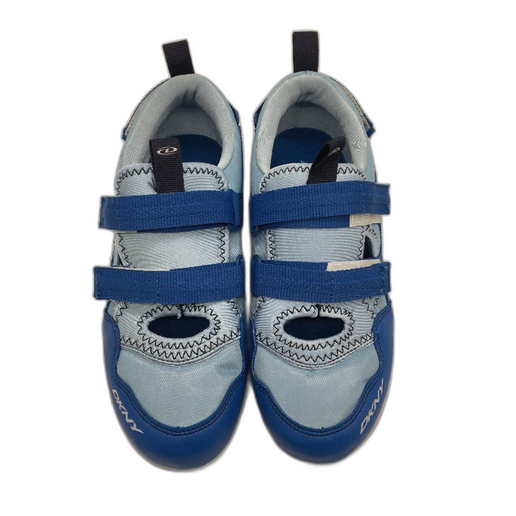 DKNY True Blue Easy On Classic Trail Soft Sneaker Shoe Youth Size 6 24cm NEW
