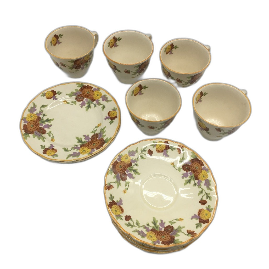 VINTAGE Royal Doulton 18 Piece Marigold D5126 Bone China Teacup Sets