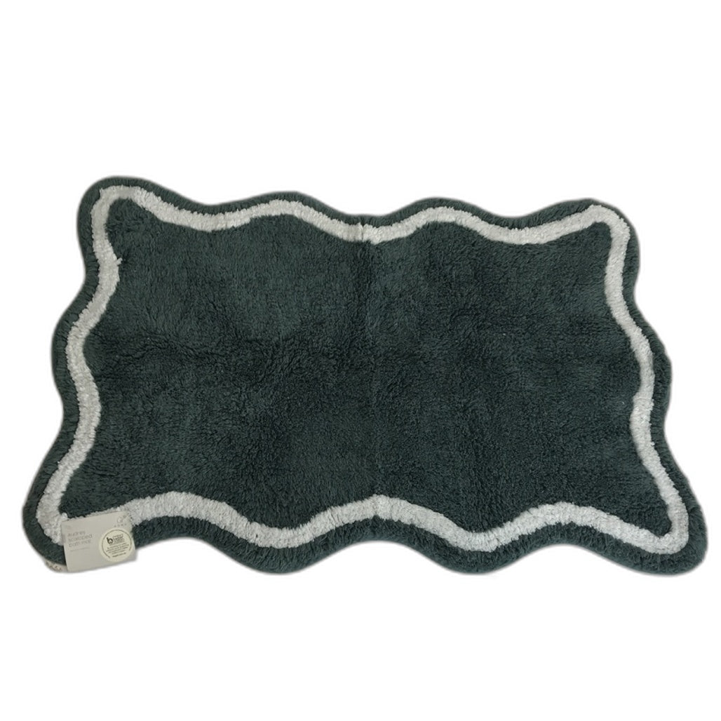 Set of 3 Assorted Colours Audrey Scalloped Bath Mats 55x85cm NEW