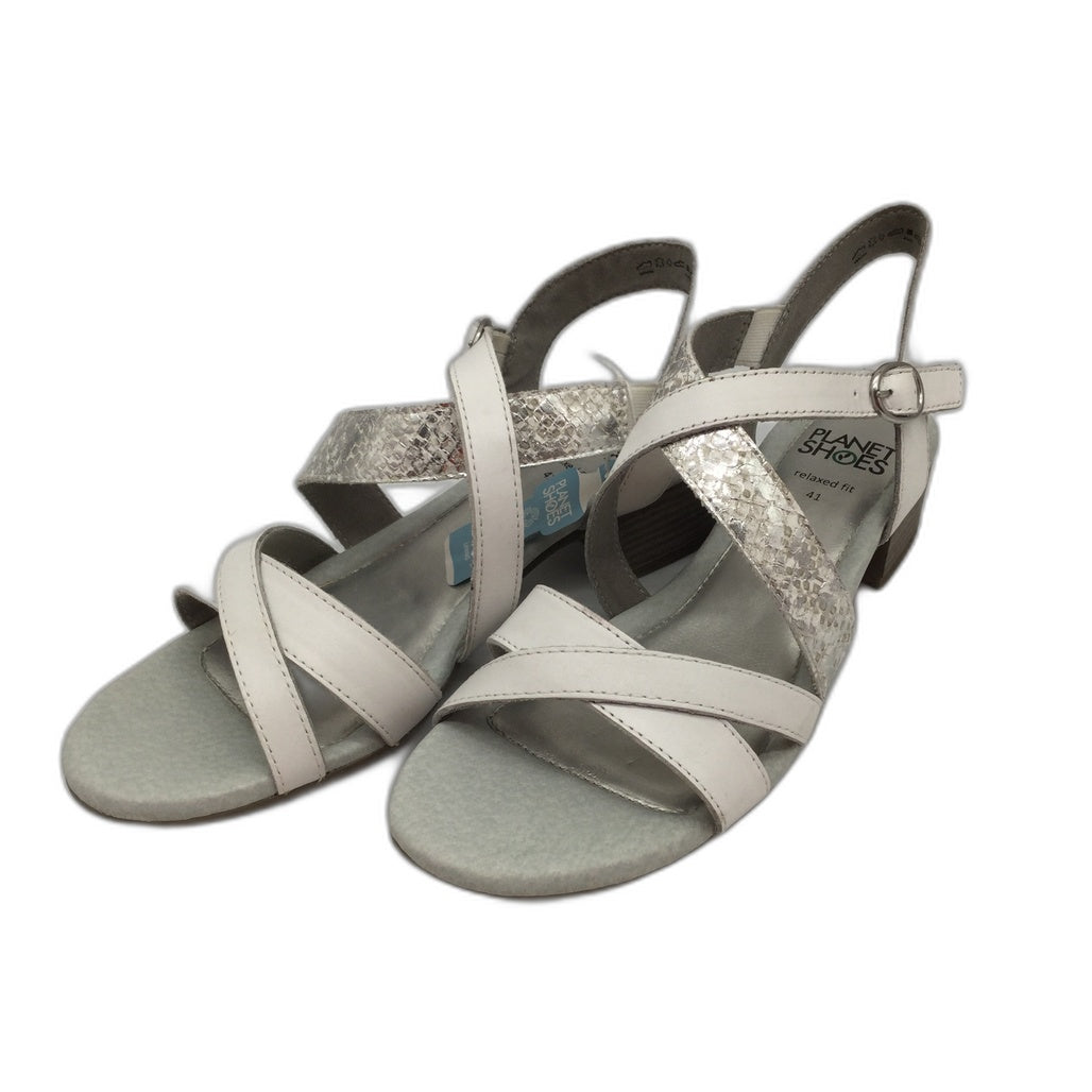 Planet Shoes Filly White & Silver Buckle Up Leather Sandals Ladies EUR 41 NEW