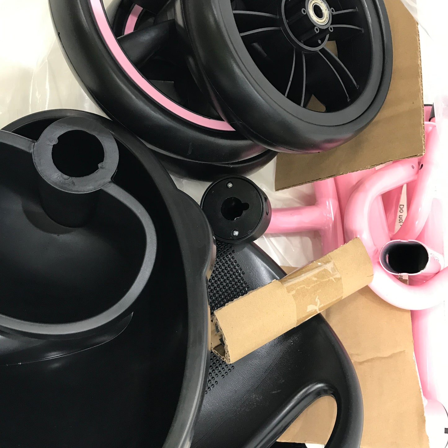 KRIDDO Pink & Black Kids Tricylce With Pedals & Rear Carry Basket NEW