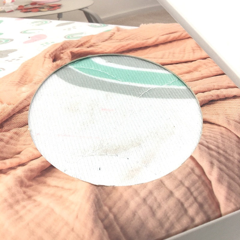 Conni Kids Absorbent Washable & Waterproof Bed Pad With Tuck Ins Rainbows