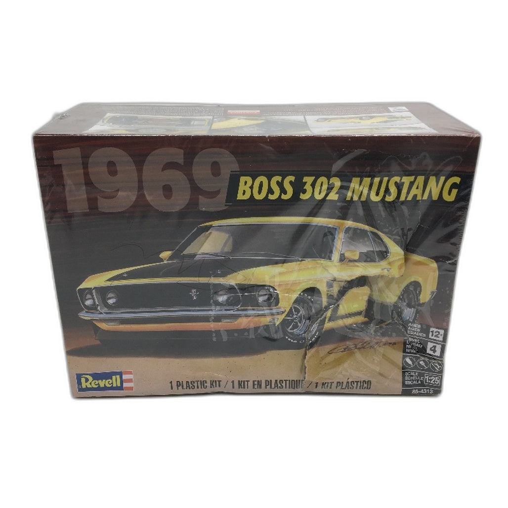 Revell 1:25 Scale 1969 Boss 302 Mustang Plastic Model Building Kit Level 4 NEW