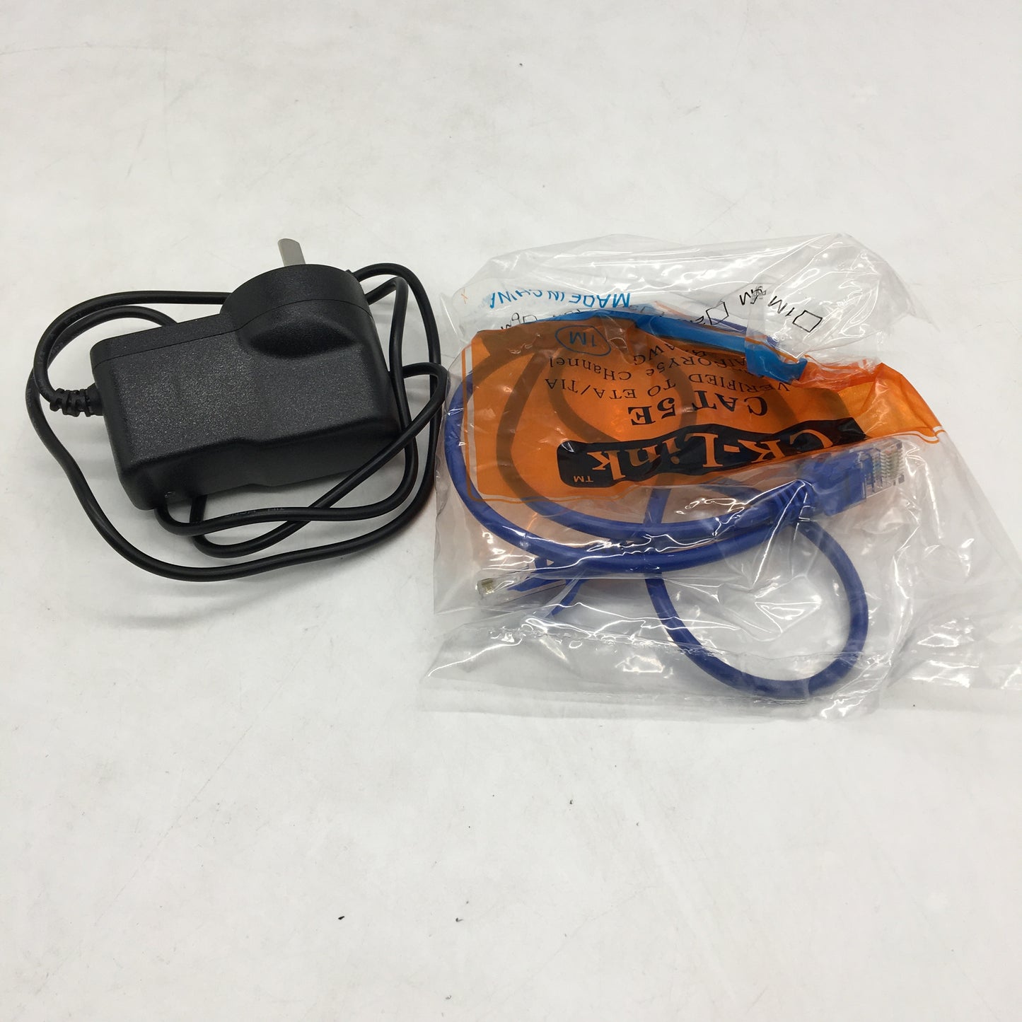 LINKSYS Volp 2 Ports Internet Phone Adapter Analog Telephone Quick Installation