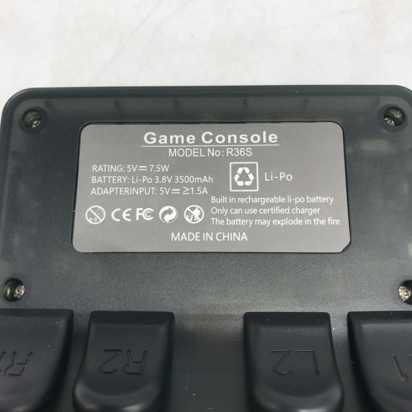 Handheld Game Console 3.5 Inch Screen Gaming Preinstalled Emulator System R36S