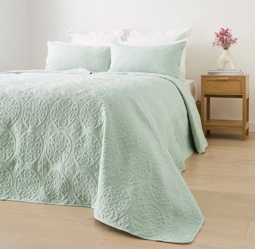 Easy Care Seafoam Green Aria Quilted Design Coverlet Set QUEEN/KING Bed NEW