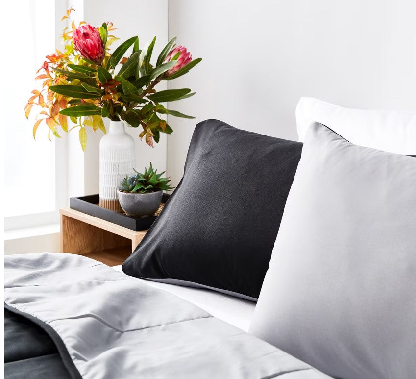 Easy Care Machine Wash Black & Grey Reversible Comforter Set Bed QUEEN Size NEW