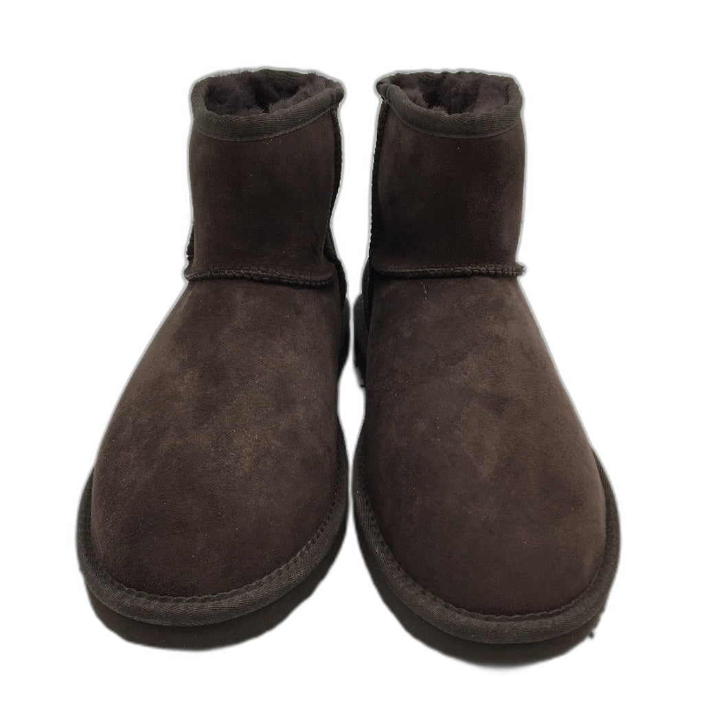 UGG Outback Australian Sheepskin Chocolate Mini Classic Boot Unisex M10 L11 NEW