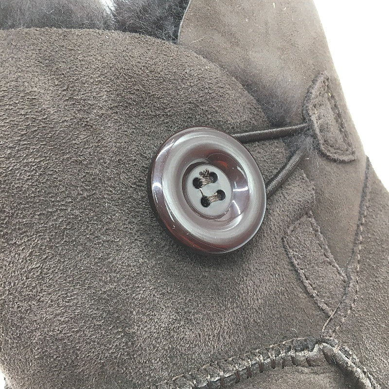 UGG Outback Australian Sheepskin Chocolate Mini Button Boot Unisex M5 L6 NEW