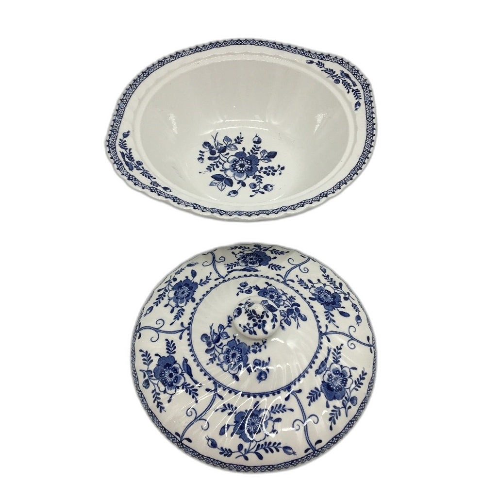 VINTAGE Johnson Brothers England 2 Bowls With Lids Set Blue & White Pottery