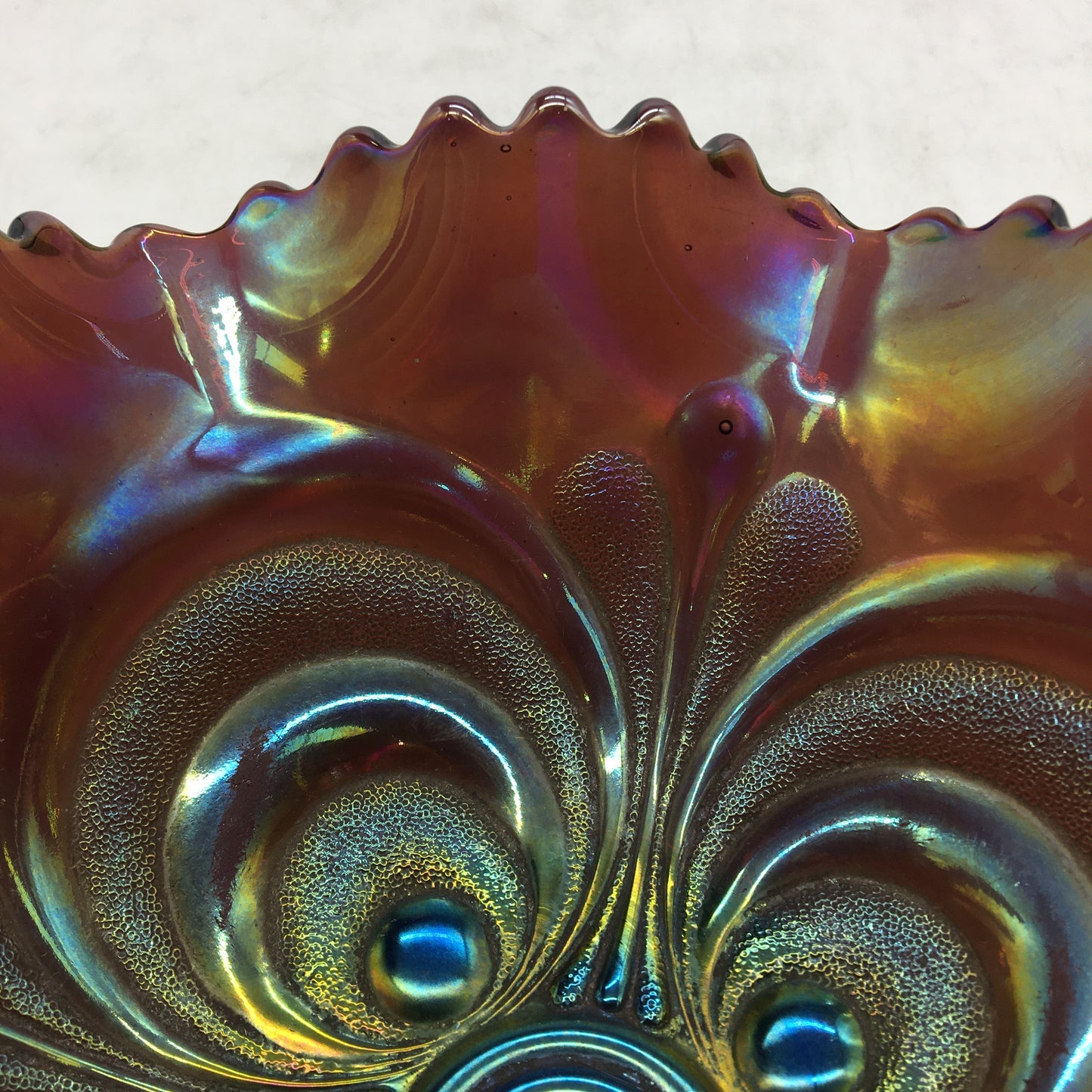 VINTAGE Iridescent Purple Tone Scallop Ornate Edged Carnival Ware Bowl 20cm