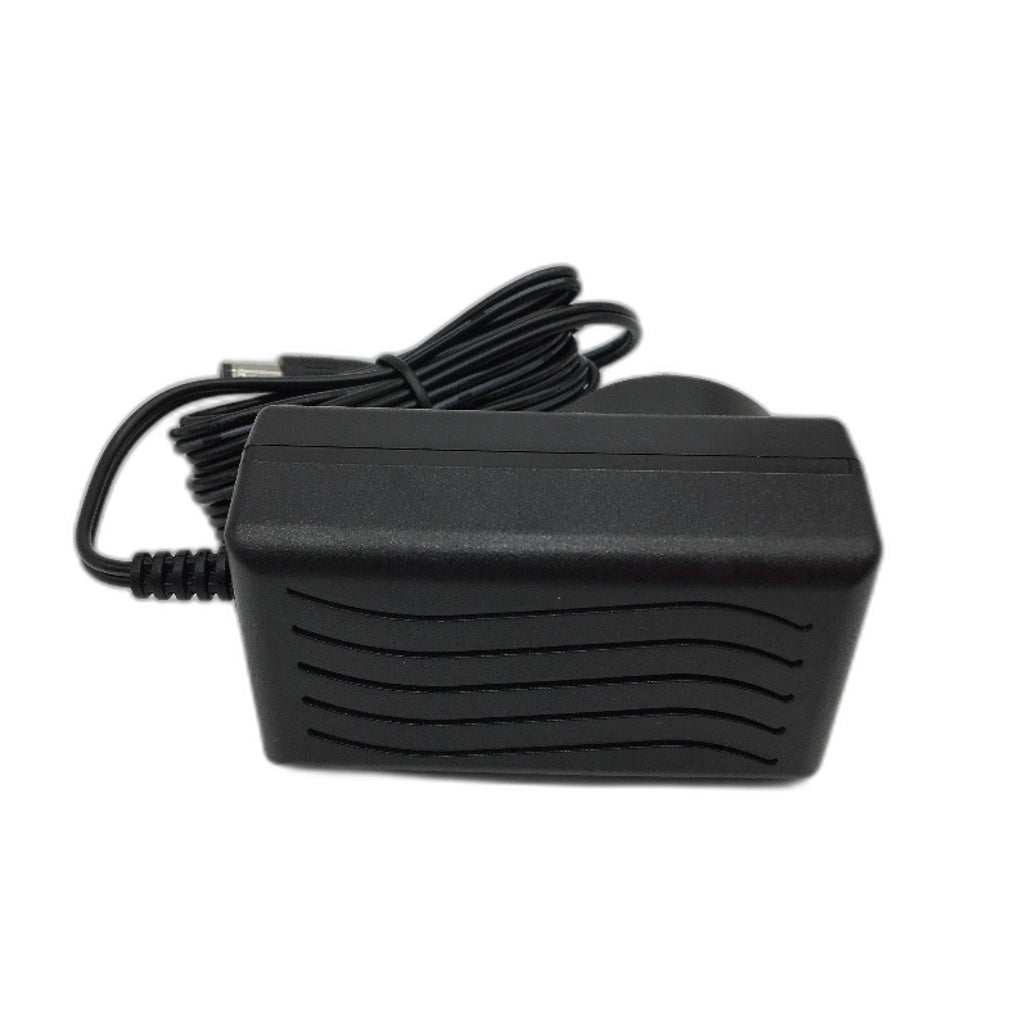 AC 100-240V -DC 12V 2A Switching Power Supply Adapter 3 Interchangeable Tips NEW