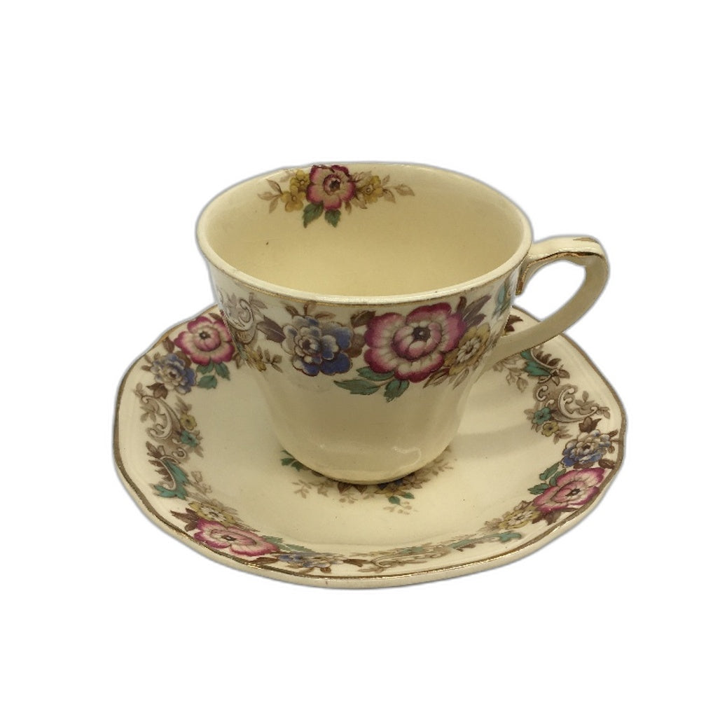 VINTAGE J&G Meakin England Sunshine Floral Print 7 Saucers & 1 Tea Cup